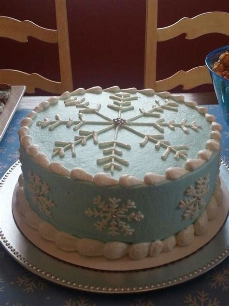 35 Pretty Winter Baby Shower Ideas | Winter cake, Christmas cake designs, Snowflake cake