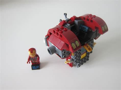 LEGO The Hulkbuster: Ultron Edition 76105 « Blog | lesterchan.net