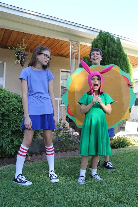 Bobs Burgers Costume! DIY Halloween costumes for the family!