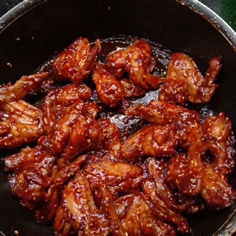 Sticky Chicken Wings