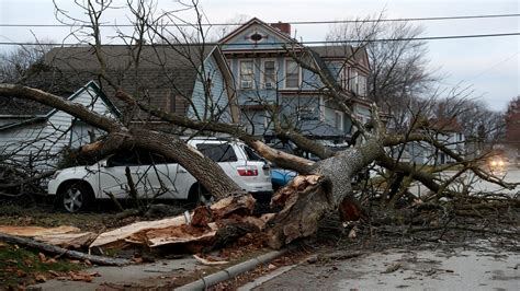 Wisconsin wind storm damage: Power lines down, two tornadoes confirmed