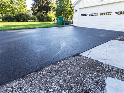 Chip Seal Vs Asphalt Driveway - Which Is Better? - Saguaro Asphalt