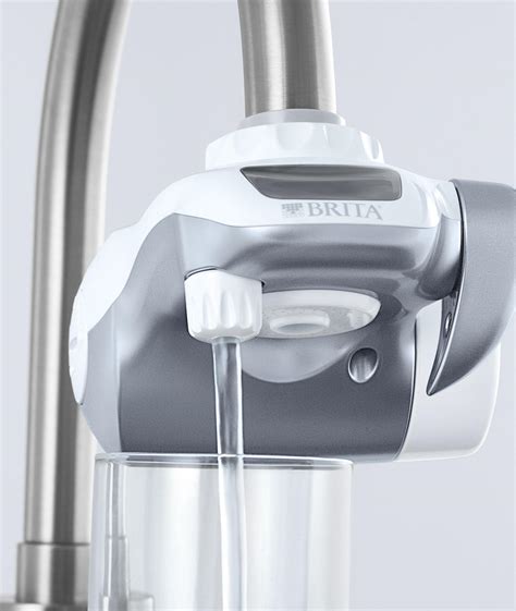 BRITA龍頭式濾水器濾芯：更換濾水器濾芯簡便容易. | BRITA®