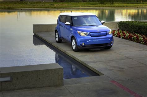 News - Kia Unveils Electric Soul