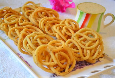 Murukku / Easy & tasty Murukku / Vinayagar Chathurthi Special Recipe