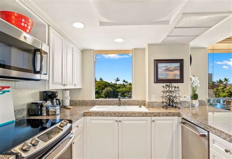 Rooms & Suites at Aston Maui Kaanapali Villas