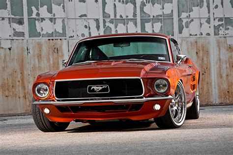 Ford Mustang Fastback '67 - De la restau' au custom... De l'essence dans mes veines