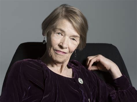 Glenda Jackson Biography | Broadway Buzz | Broadway.com