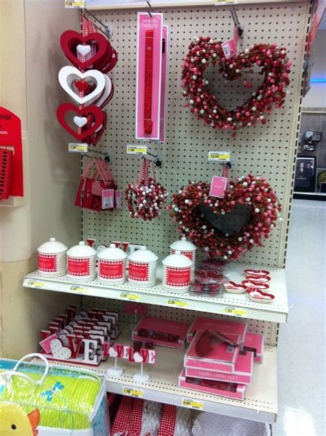 30 Valentines Decorations Ideas You Love Copy - MagMent