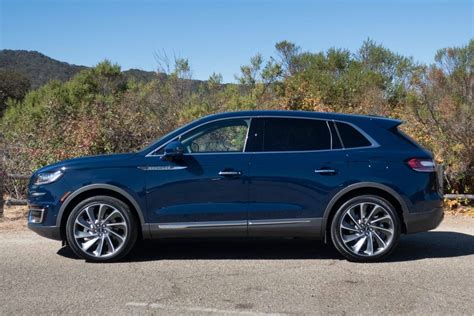 2019 Lincoln Nautilus: 9 Things We Like and 4 We Don’t | Cars.com