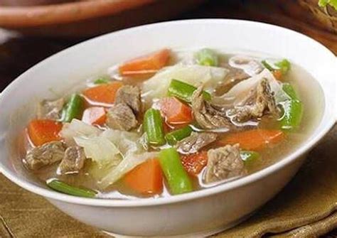 Sayur sop ayam Cooking And Baking, Cooking Recipes, Indonesian Cuisine, Asian Recipes, Ethnic ...