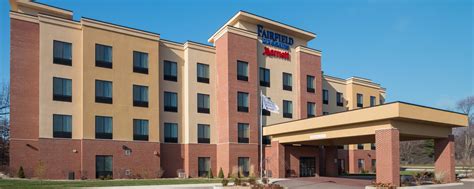 Free Breakfast Hotel in Elkhart, Indiana | Fairfield Inn & Suites