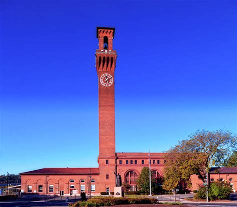 Union Station In Waterbury Connecticut Photograph by Mountain Dreams