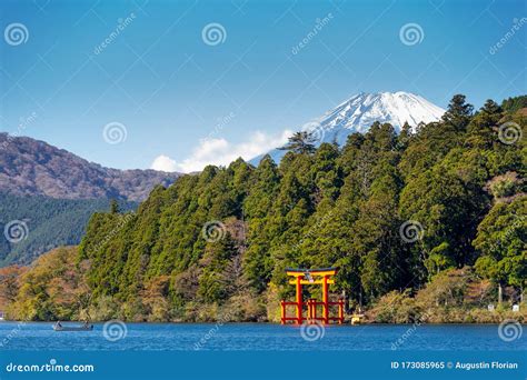 Mount Fuji Seen from Hakone Ashi Lake Stock Image - Image of jinjya, jinja: 173085965