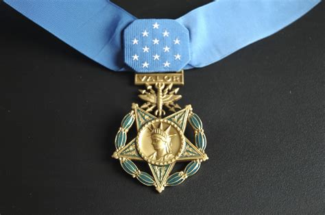 Army Soldier To Receive Medal Of Honor For Saving Around 75 Hostages ...