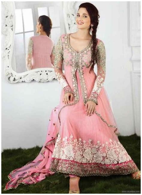 Beautiful Pakistani Dresses Ideas For Girls & Women