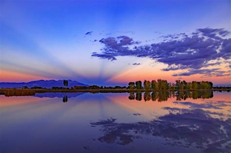 EarthSky | How to see Earth’s shadow at sunrise and sunset