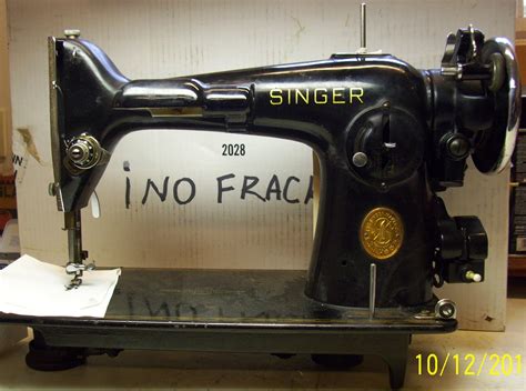 My Sewing Machine Obsession: Singer 201