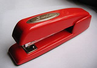 File:Stapler-swingline-red.jpg - Wikipedia