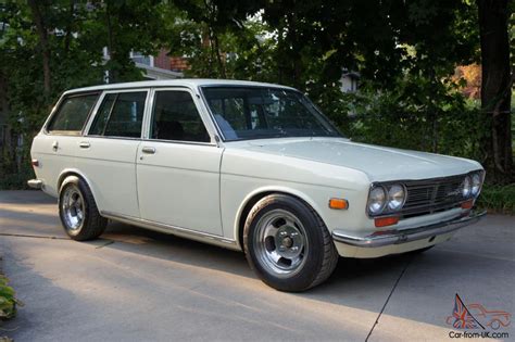 Datsun 510 wagon - clean original nissan bluebird white