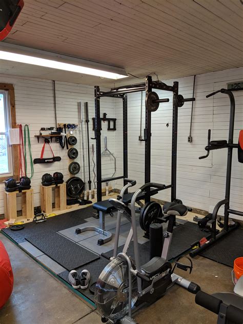 My home gym setup thanks to you guys! : r/homegym