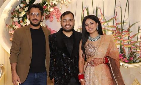 Physics Wallah Alakh Pandey's Wedding Reception Attended By Khan Sir, Zakir Khan & Others; PICS ...