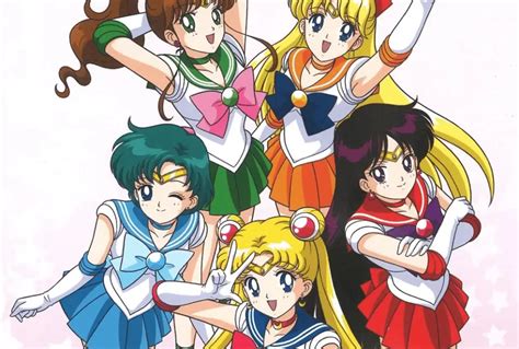 Sailor Moon Characters Guide: Usagi, Tuxedo Mask, Luna, More - Manga Insider (2022)