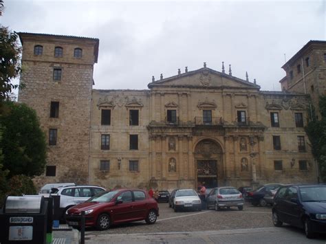 File:Monasterio de Oña--Exterior 1.JPG - Wikipedia, the free encyclopedia