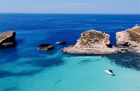 Blue Lagoon and Comino Island - Travel2Malta