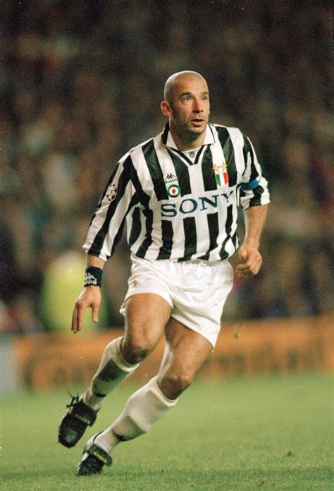 Gianluca Vialli of Juventus in 1993. | Best football players, Italy ...