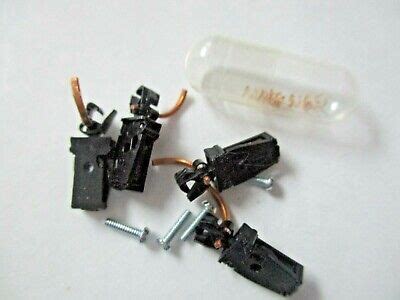 Micro-Trains Stock #00102009 (1023) Universal Body Mount Couplers N ...