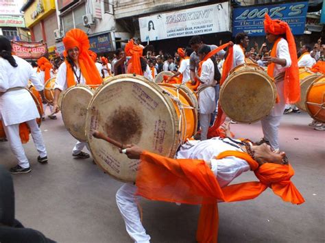 My Photography Blog: Ganpati Visarjan Miravnuk, Pune - 2012