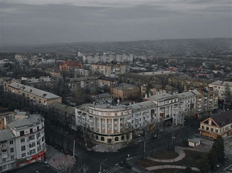 Russia grinds on in eastern Ukraine; Bakhmut 'destroyed'