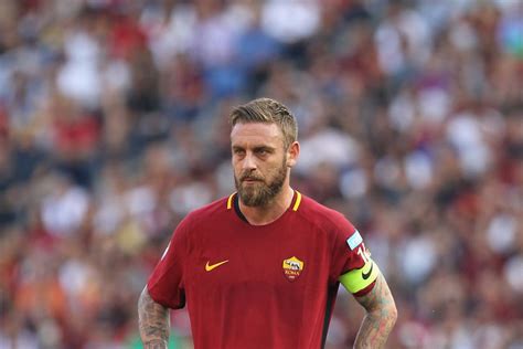 De Rossi to Leave Roma After This Season - Chiesa Di Totti