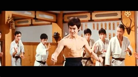 Strange Bruce Lee Fight Scene - YouTube