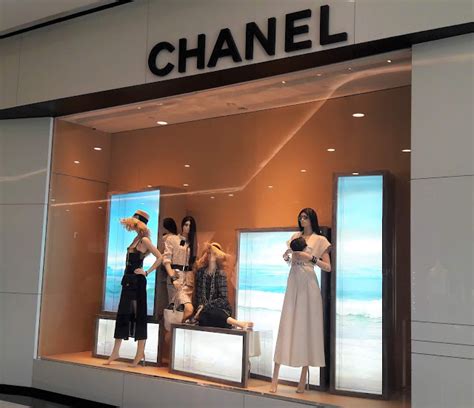 CHANEL window display at EmQuartier in Bangkok