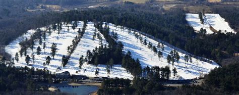 Hit The Slopes At The Nashoba Valley Ski Area - Merrimack Valley Massachusetts