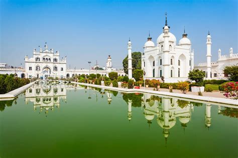 Lucknow Travel Costs & Prices - Baba Imambara Tomb, Mughal History, Markets | BudgetYourTrip.com