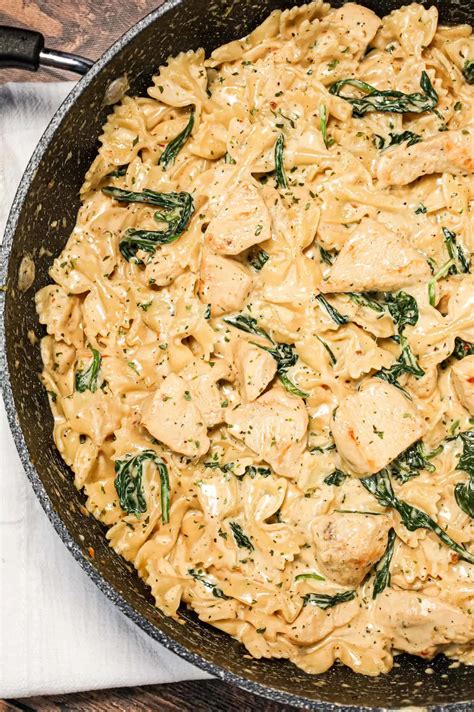 Chicken Spinach Alfredo - THIS IS NOT DIET FOOD