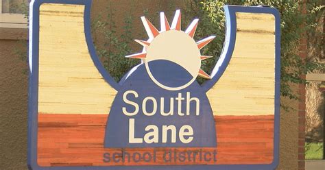 South Lane School District superintendent explains new hire approval process amid community ...