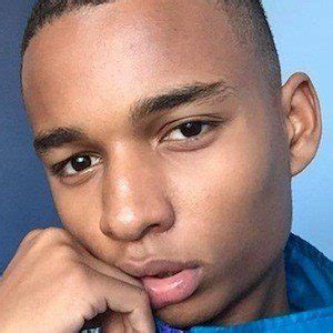 James Butler (YouTube Star) - Age, Family, Bio | Famous Birthdays