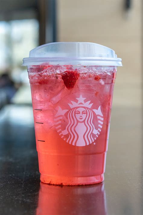 15 Starbucks Strawberry Drinks: Menu Favorites & More - Sweet Steep