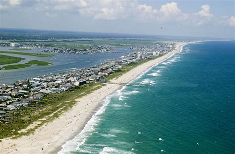 Ocean view north of Wrightsville Beach | Wrightsville beach, Island ...