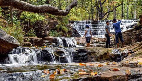 Bee Falls, Pachmarhi, Madhya Pradesh, Tourism, 2021 | How to reach Bee ...