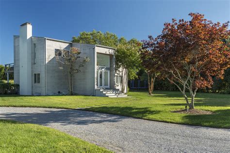 107 Town Line Road Wainscott New York 11975 Single Family Home for Sale