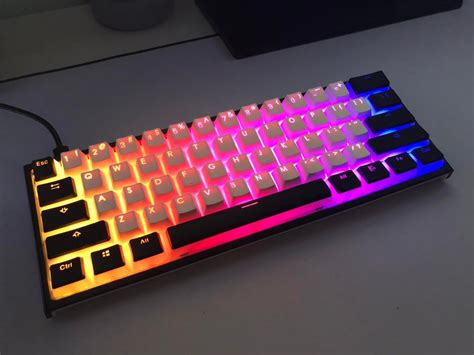 Link for the white keycaps? (Ducky one 2 mini keyboard) I can only ...