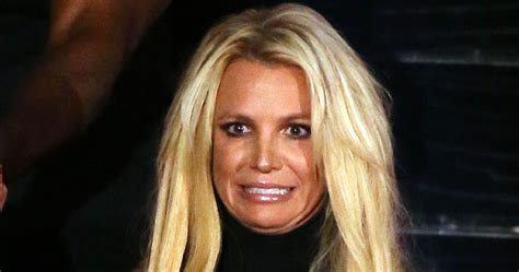 Britney Spears Scares Fans After Dancing With Knives On Social Media As ...