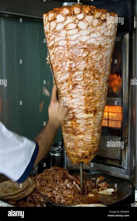 Chicken Shawarma Cooking in Tartous Syria Stock Photo - Alamy