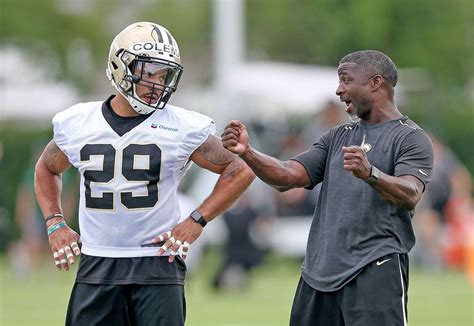 Detroit Lions reportedly will hire Saints’ Aaron Glenn as defensive ...