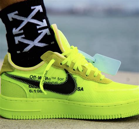 Off-White Nike Air Force 1 Low Volt AO4606-700 Release Date - SBD